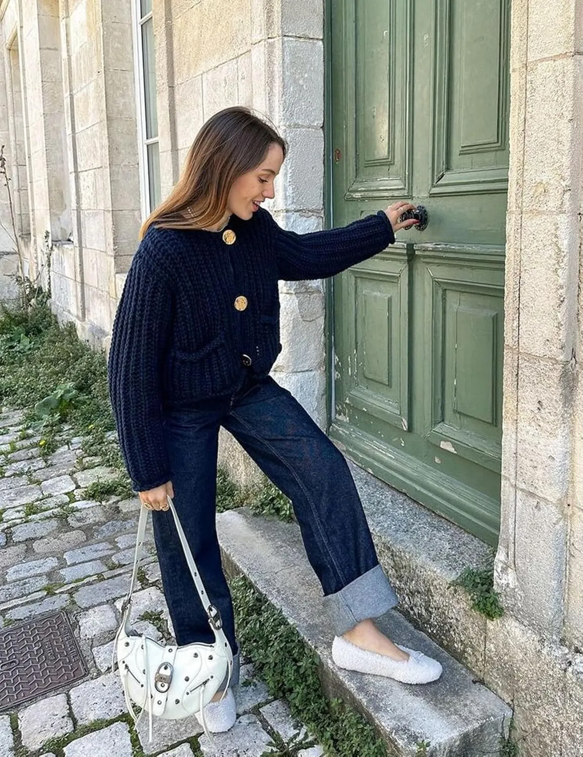 Flygo Cropped Cardigan Sweaters for Women Long Sleeve Cable Knit Cardigan Open Front Chunky Cardigan Sweaters with Pockets