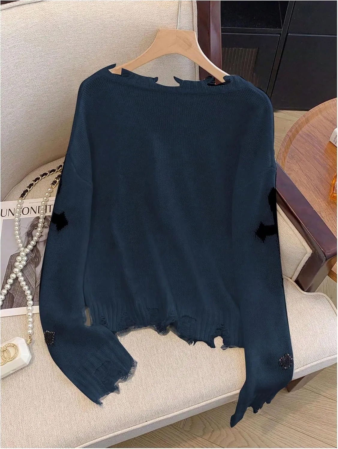 Women's Graphic Sweaters V Neck Long Sleeve Distressed Sweaters Raw Hem Knitted Pullover Top